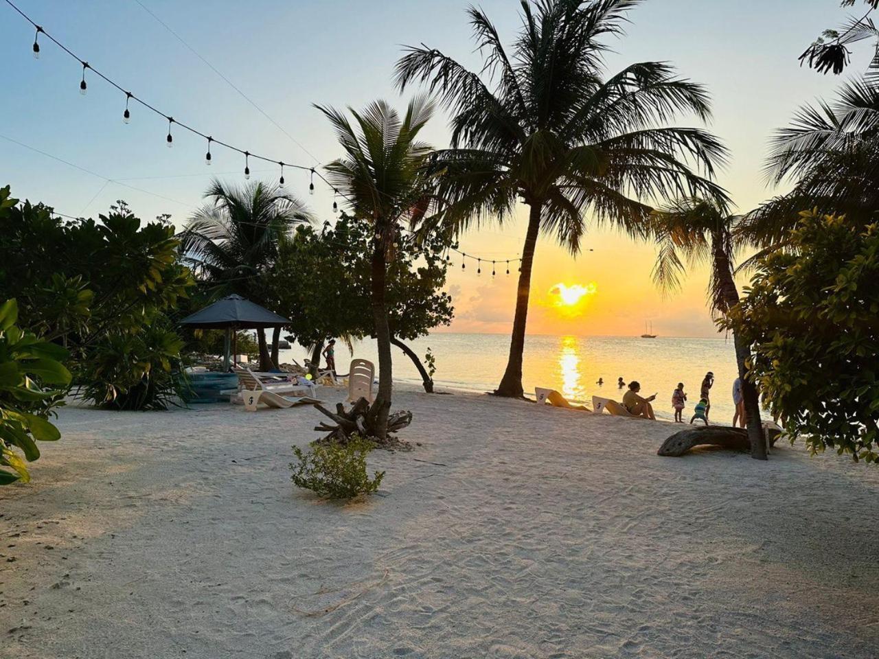 The Sunset Villa Dhiffushi Kültér fotó