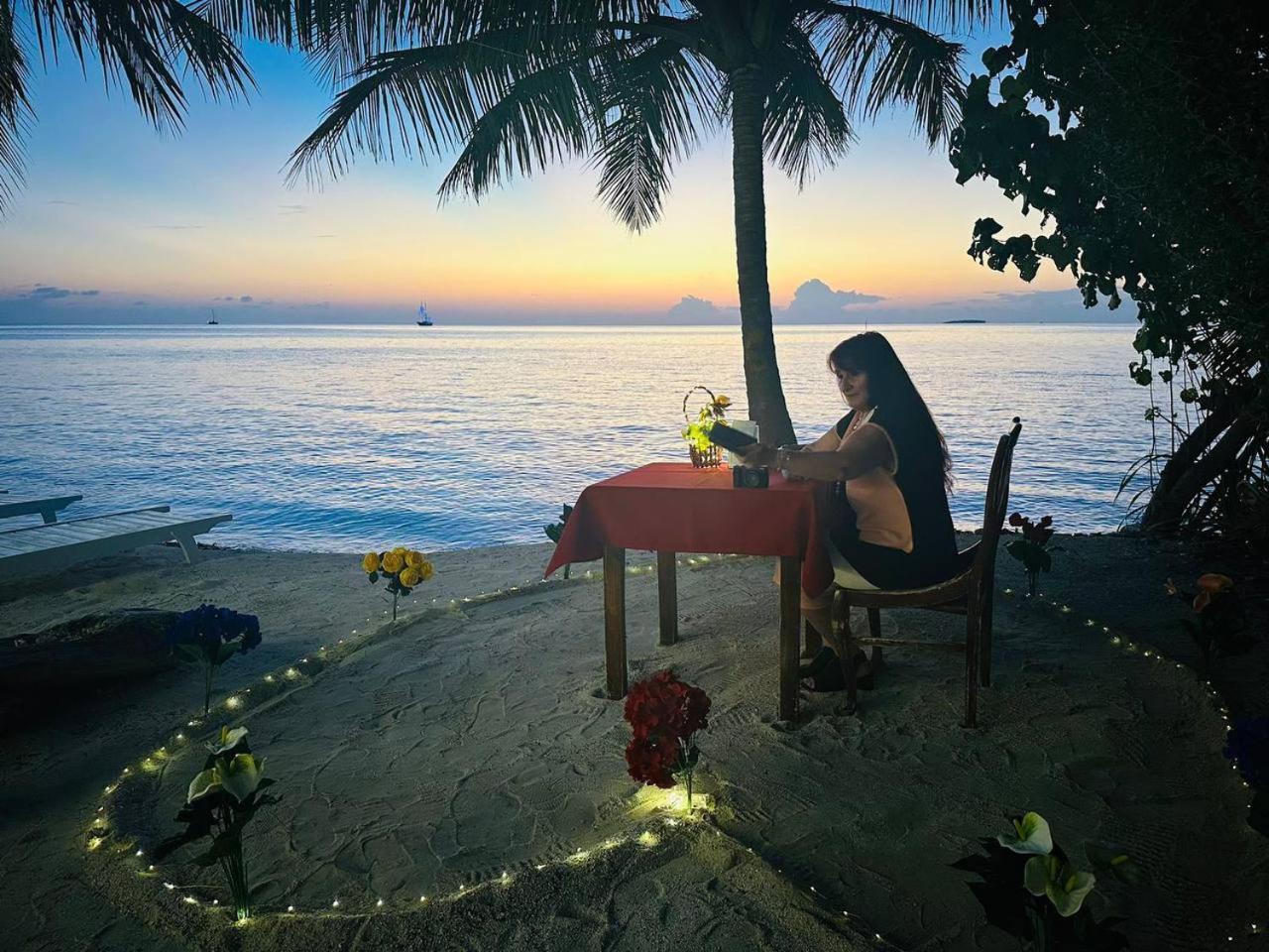 The Sunset Villa Dhiffushi Kültér fotó